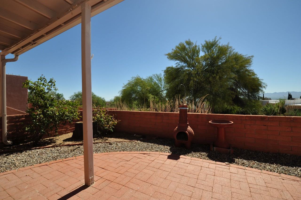 650 W Rio San Pedro - Photo 3 of 12