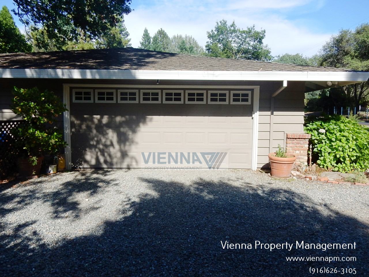 8177 Twin Rocks Rd - Photo 3 of 35