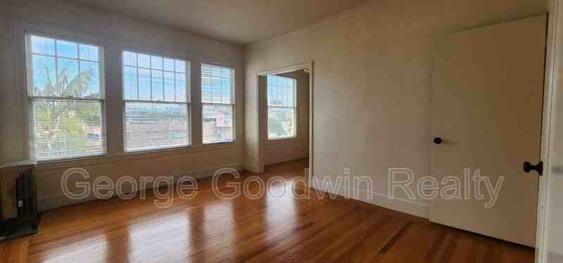 3130 Broderick St #301 - Photo 2 of 11