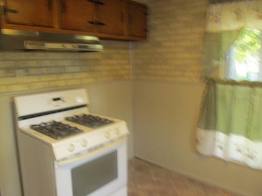 217 Apple Rd - Photo 3 of 13