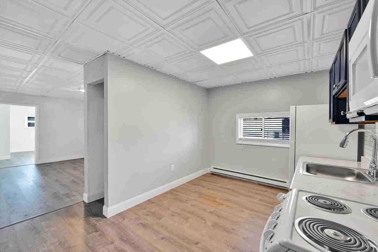 1039 Walnut Street #3 - Photo 3 of 12