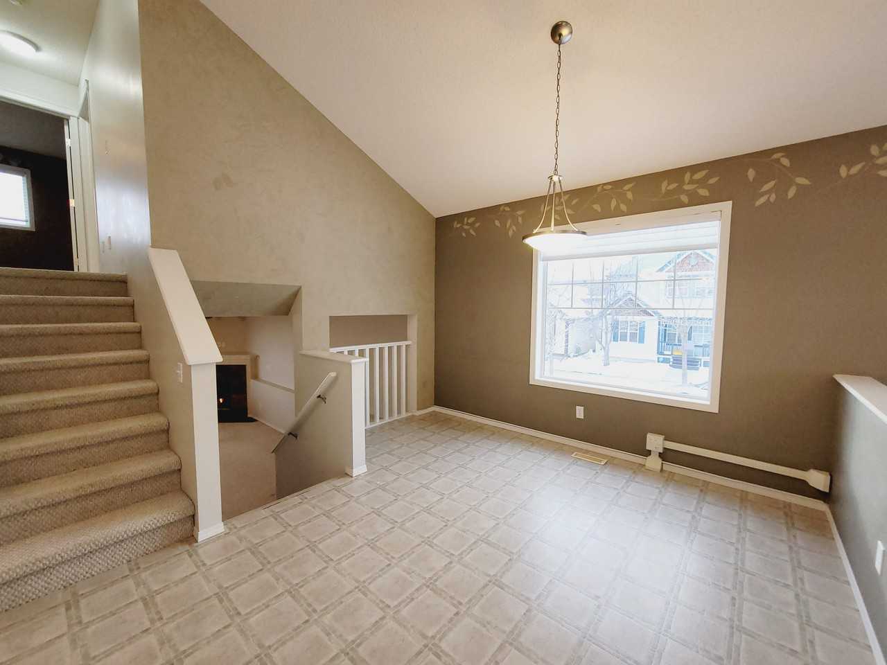 3044 Trelle Cres Nw - Photo 3 of 37