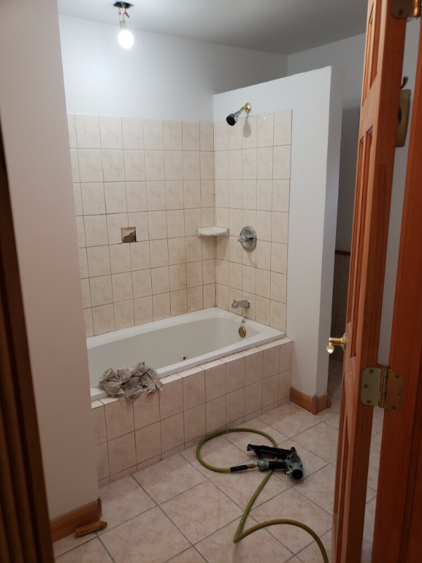 1426 W Marion Ave - Photo 2 of 4