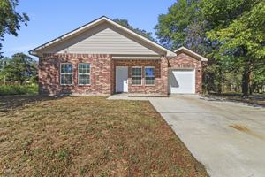 featured image of 2812 Bourland St #1