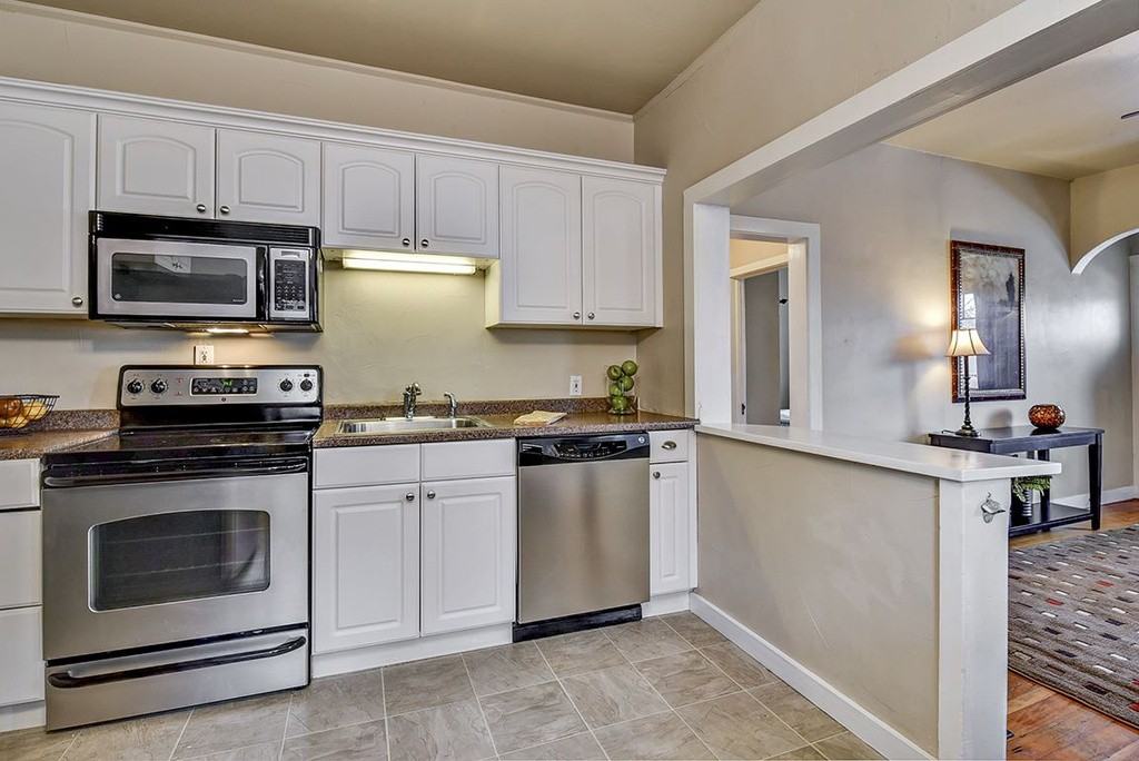 216 N 19th St #1 - Photo 2 of 14