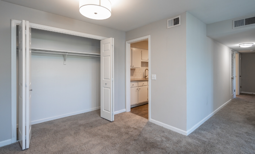 116 Watts Cir #116 - Photo 3 of 12