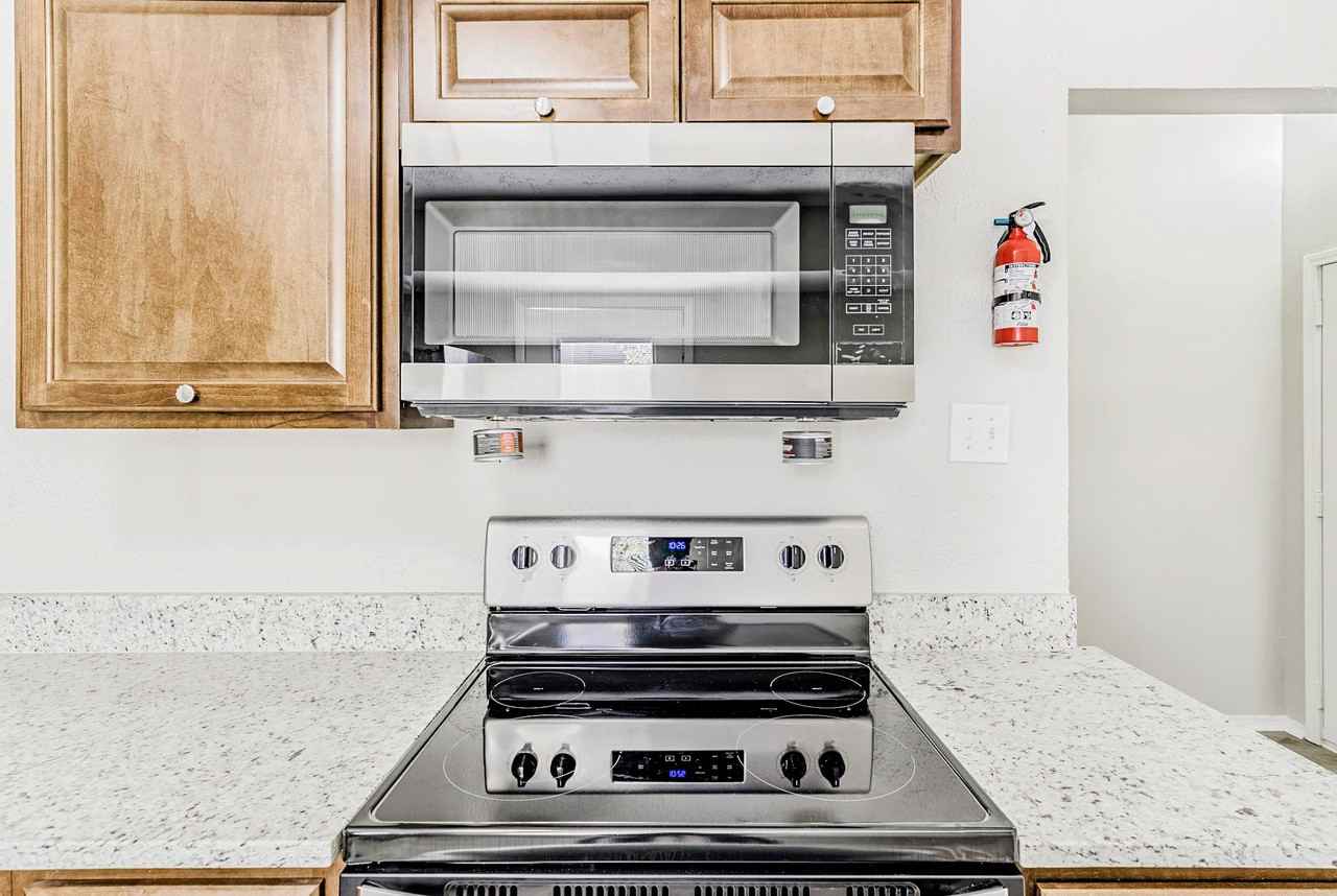 Lone Eagle Dr - Photo 7 of 19