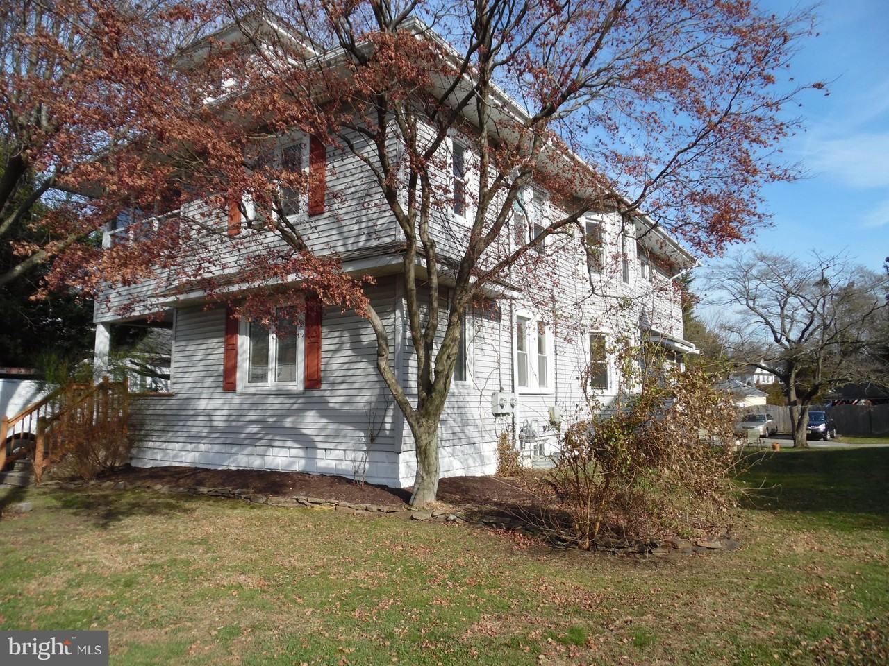 407 407 Unit # B N BROADWAY B UPSTAIRS - Photo 3 of 30