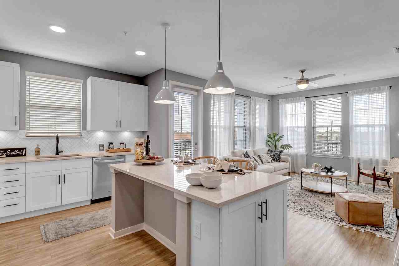 Luma Headwaters Apartments 4000 Headwaters Way, Orlando, FL 32837