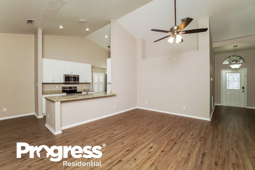 312 Wood Ibis Ave - Photo 3 of 16