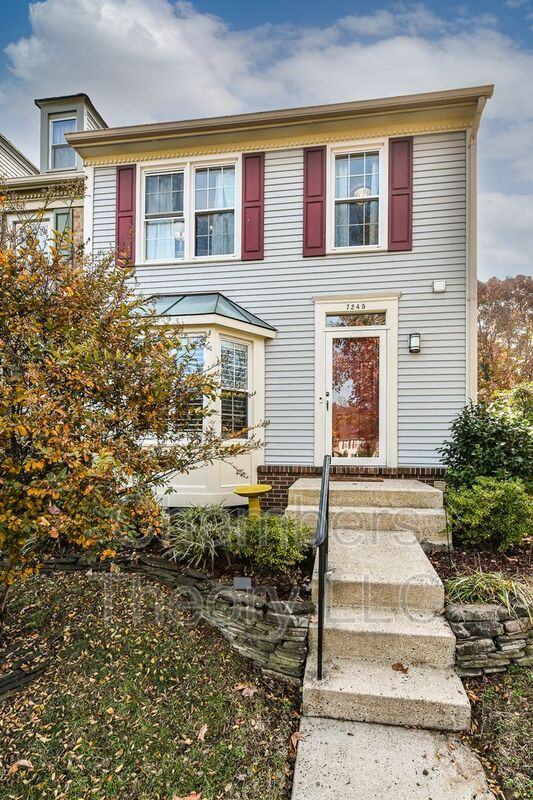 7245 Worsley Way - Photo 2 of 37