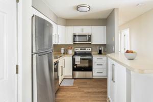 featured image of 100 Tower St