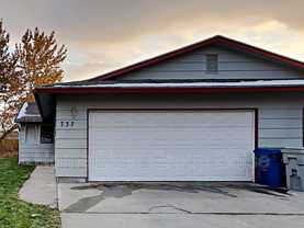 737 Amanita St - Photo 1 of 1