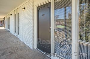 featured image of 4724 S Court St #205