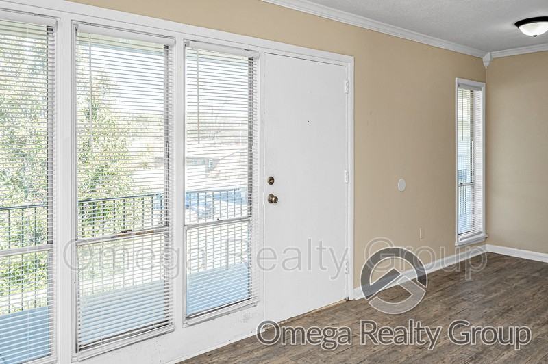 4724 S Court St #205 - Photo 2 of 23