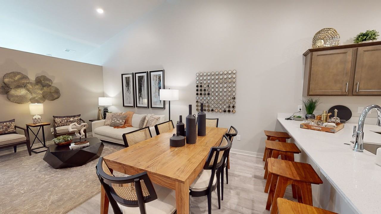 Insignia - Photo 4 of 33