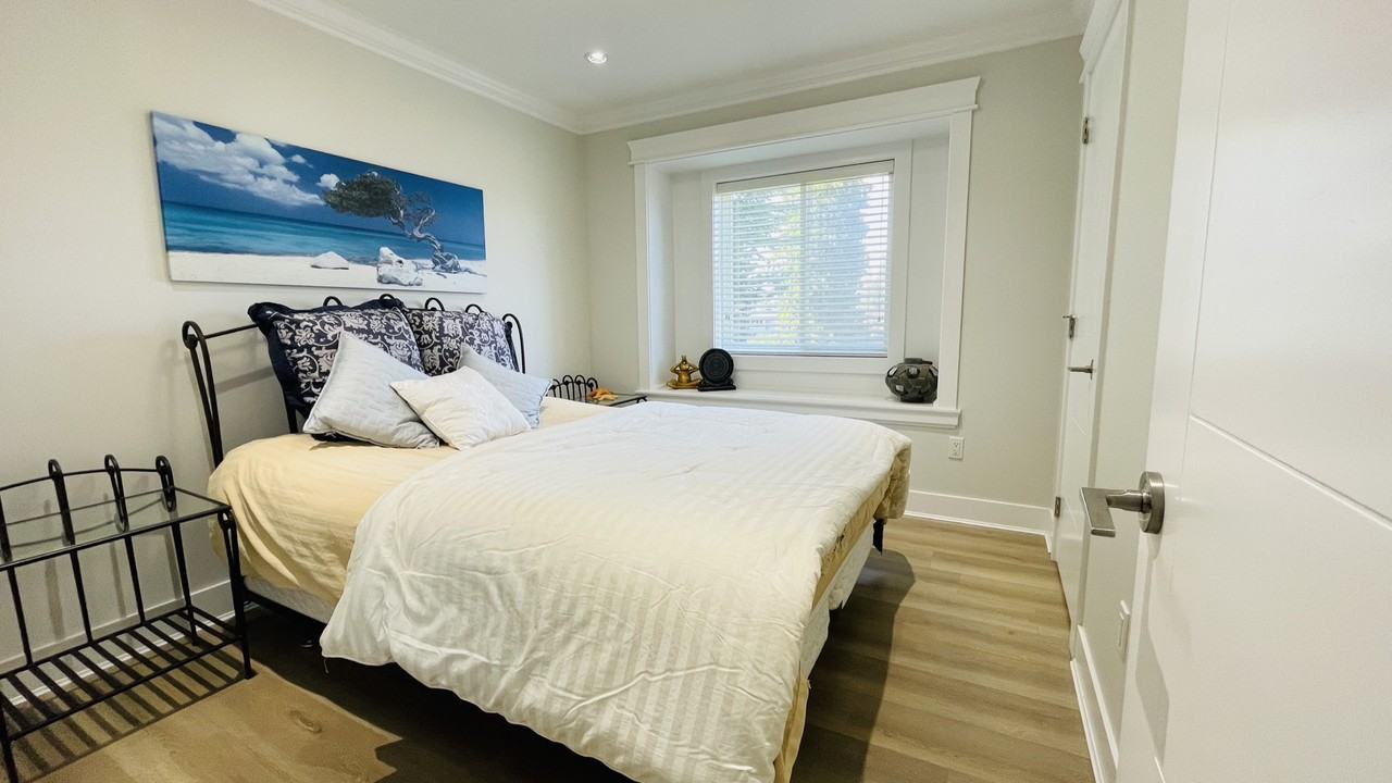 6963 Canada Way - Photo 4 of 12