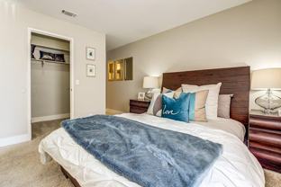 1000 Pheasant Dr - Photo 1 of 1