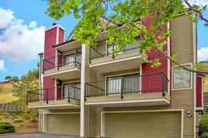 featured image of 1000 Pheasant Dr