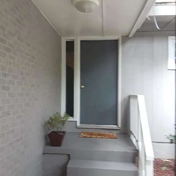 2645 Valmar Dr - Photo 3 of 15