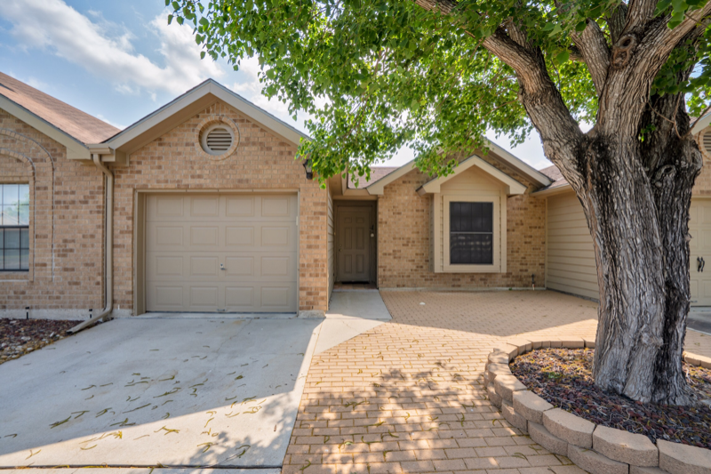 175 Heather Dr - Photo 2 of 15