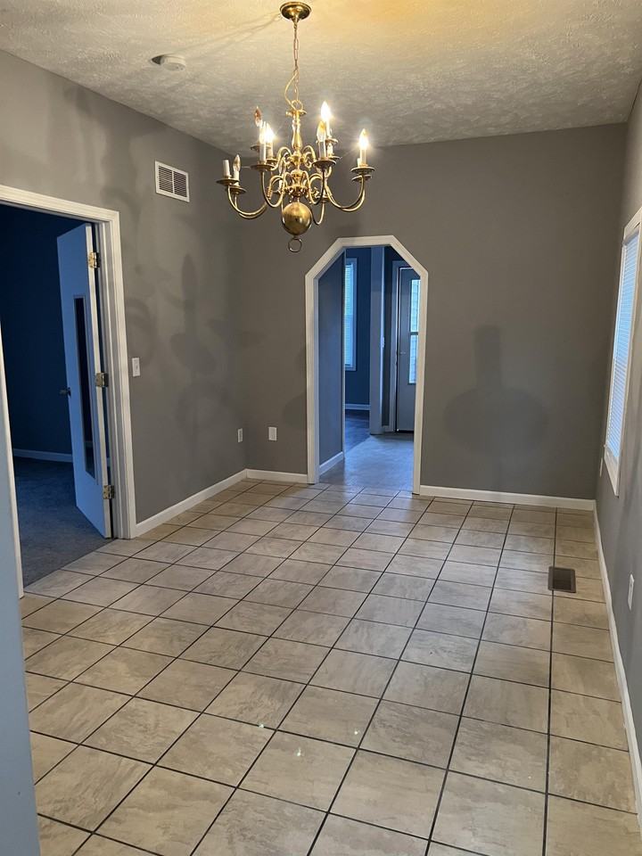 1011 S Greenlawn Ave #1 - Photo 3 of 15