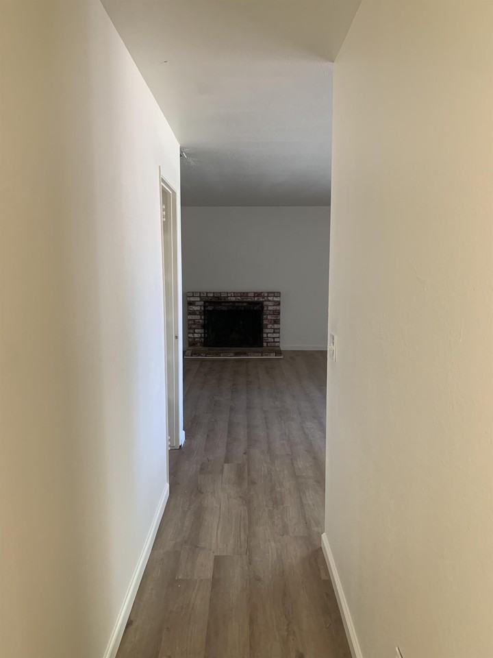 7181 Circle Dr #1 - Photo 5 of 17
