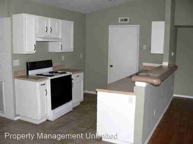 7205 Pineberry Rd - Photo 3 of 11