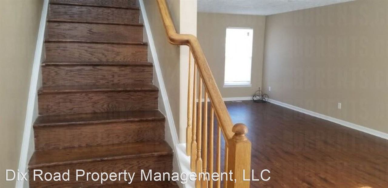 5376 Wood Dale Dr - Photo 2 of 7