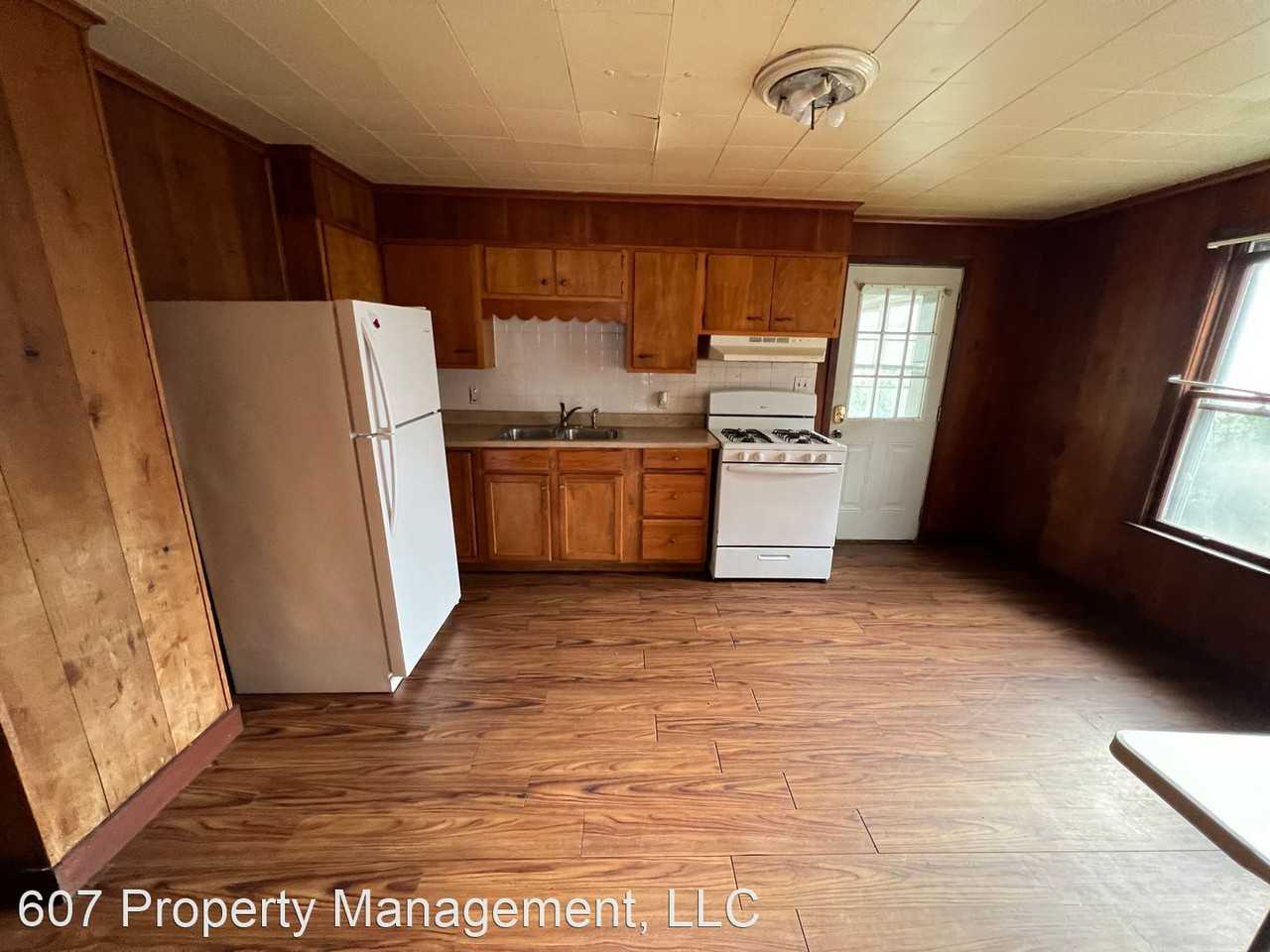 1706 Tracy Street - Photo 3 of 6