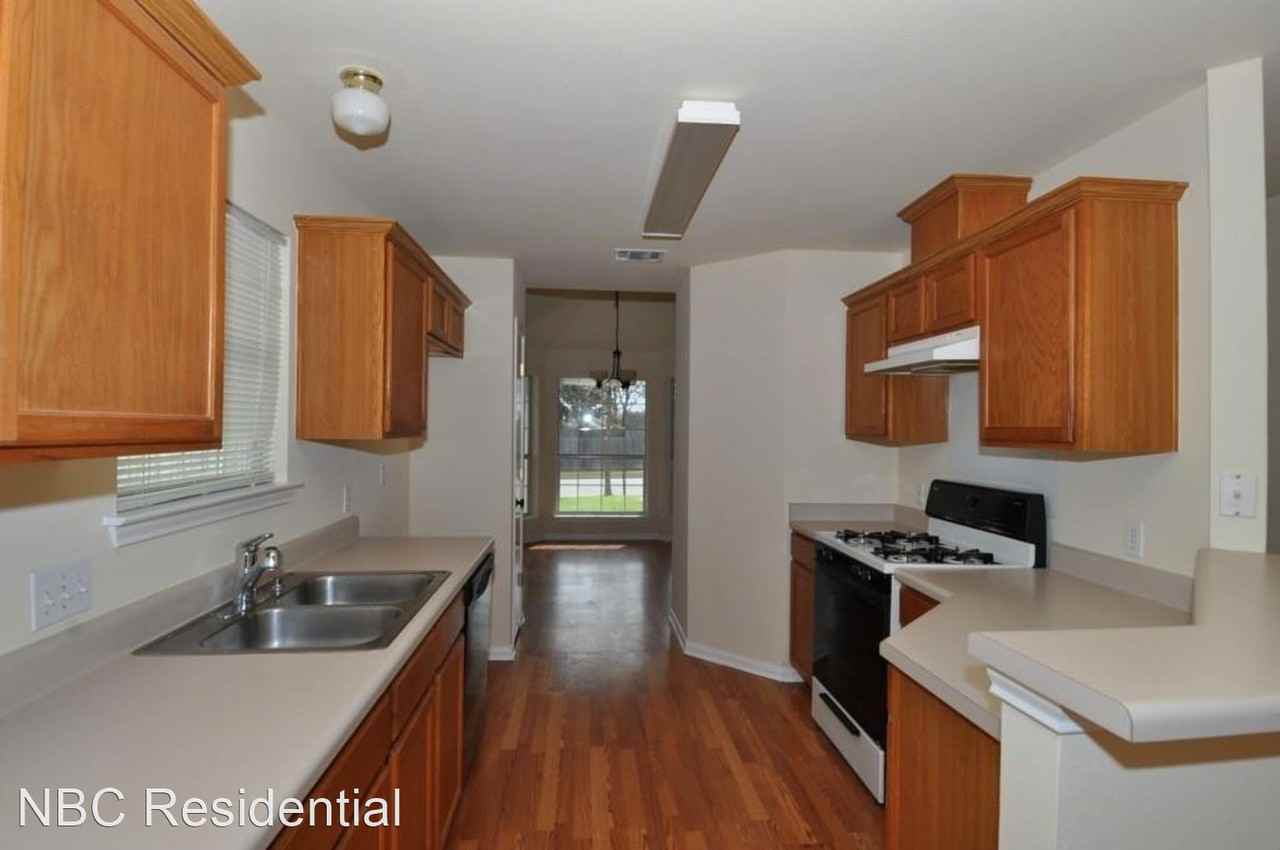 1616 Saint Leger St - Photo 2 of 11