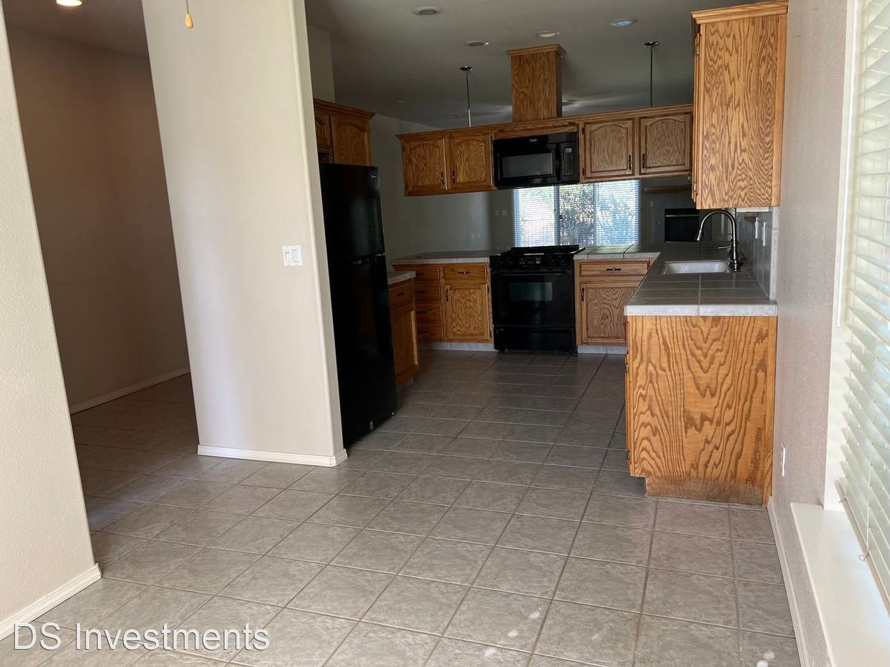 32614 Greene Dr - Photo 3 of 4