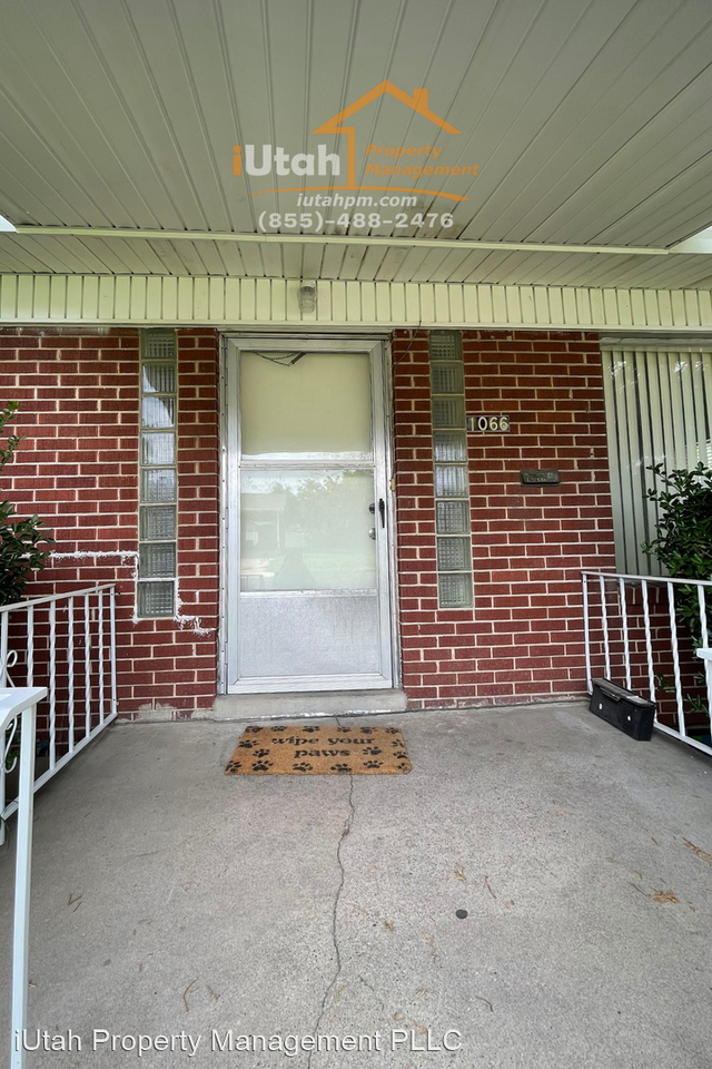1066 36th Street - Photo 3 of 12