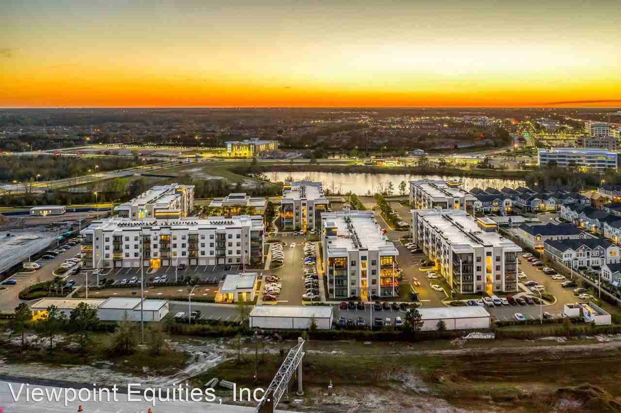 SUR Southside Quarter - Photo 2 of 50