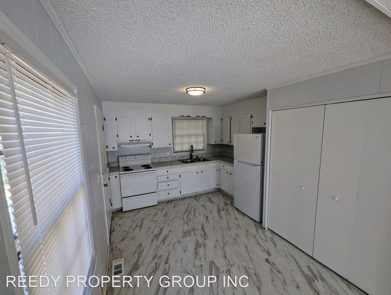 Irby Street Duplex - 219 - Photo 3 of 15