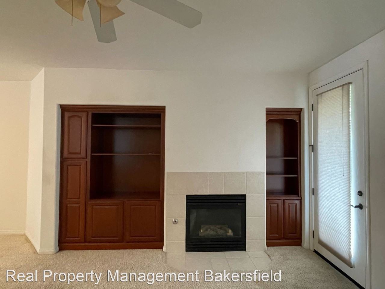 11705 Lynepark Dr - Photo 3 of 14