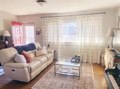 520 South Holly Street - Photo 2 of 9