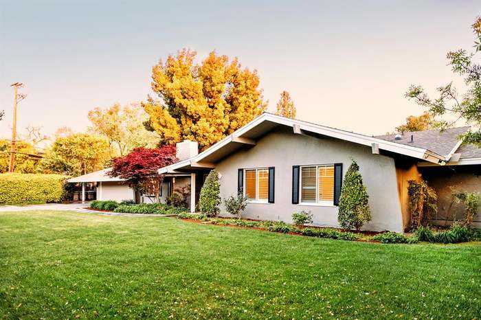 336 East Gettysburg Avenue - Photo 2 of 44