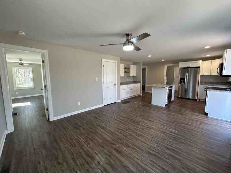 300 Dayton Rd - Photo 3 of 18