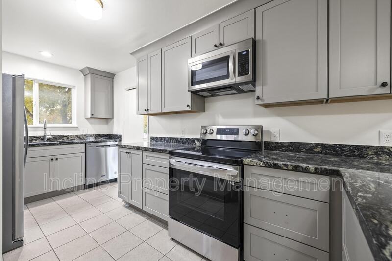 627 S Brg #B - Photo 6 of 19