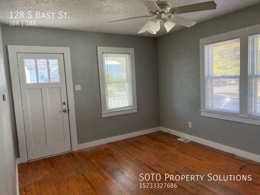 128 S Bast St - Photo 3 of 12