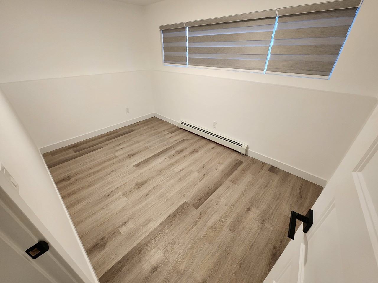 4556 Frances Street - Photo 5 of 8