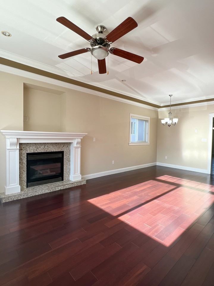 4535 Pender Street - Photo 3 of 20