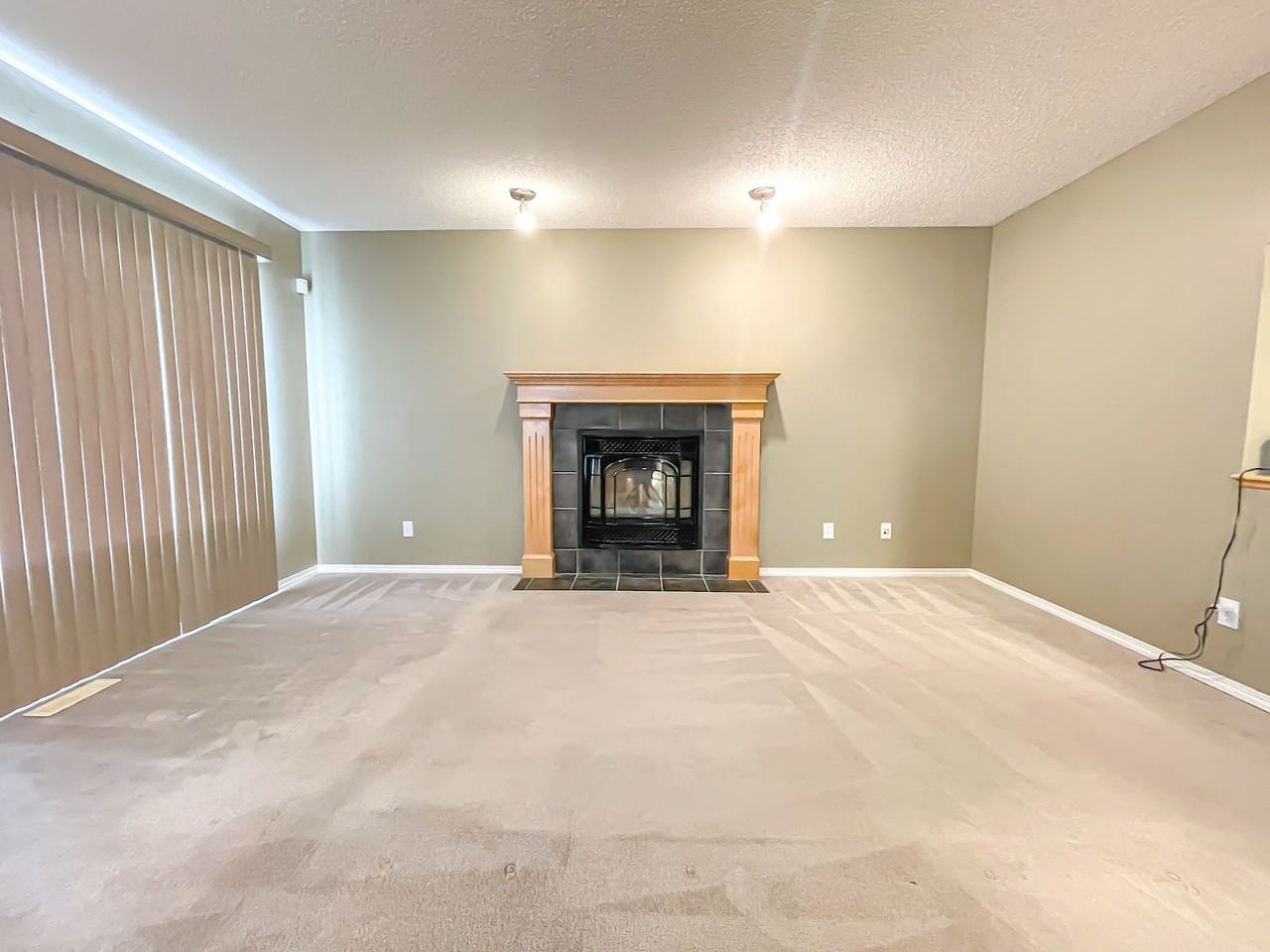 87 Cranwell Crescent Southeast - Photo 2 of 29