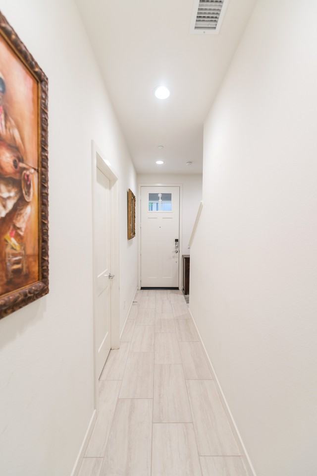 554 Boulder Cir - Photo 3 of 50