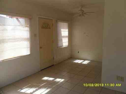 2257 E 10th St - Photo 3 of 10