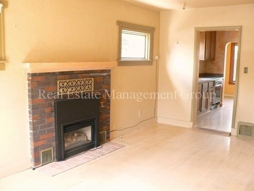 120 E Missoula Ave - Photo 3 of 13