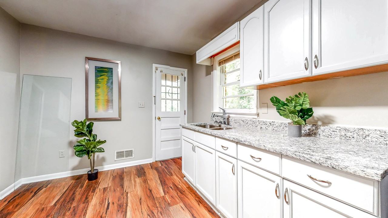 Hermer Cir Nw - Photo 7 of 12