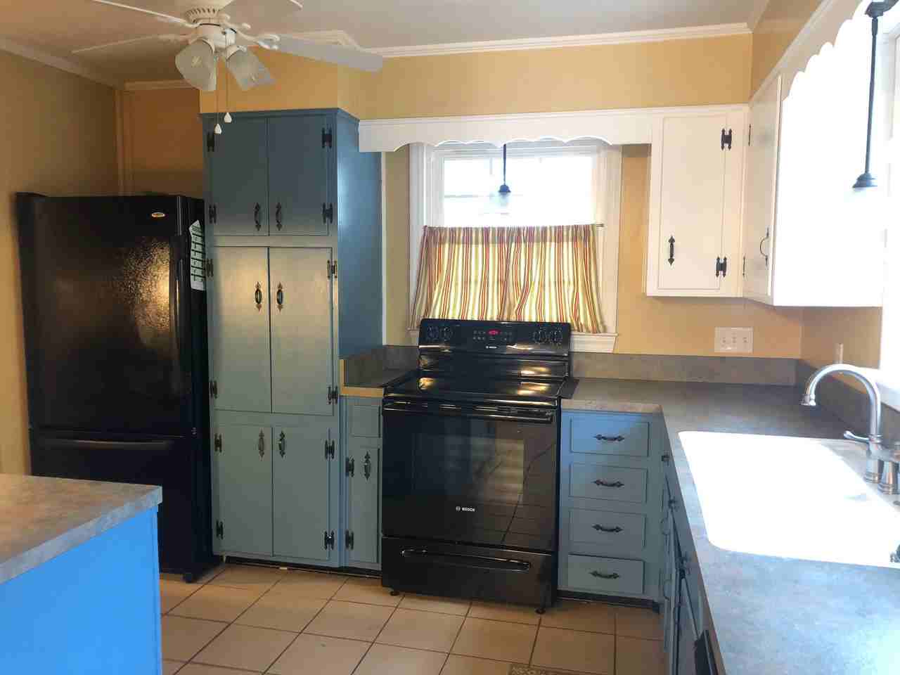 1425 E 52nd St #1 - Photo 7 of 24