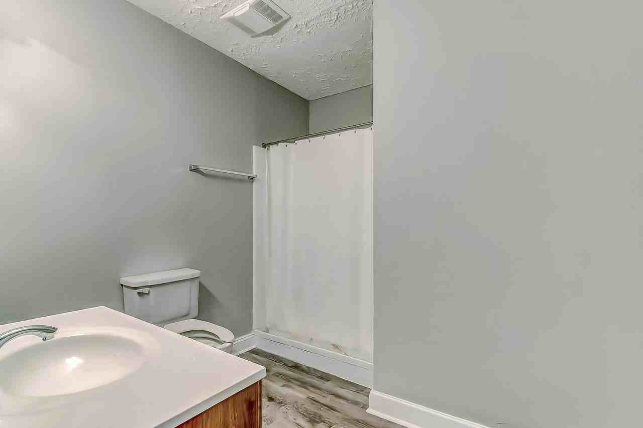 W 6th St - Photo 5 of 30